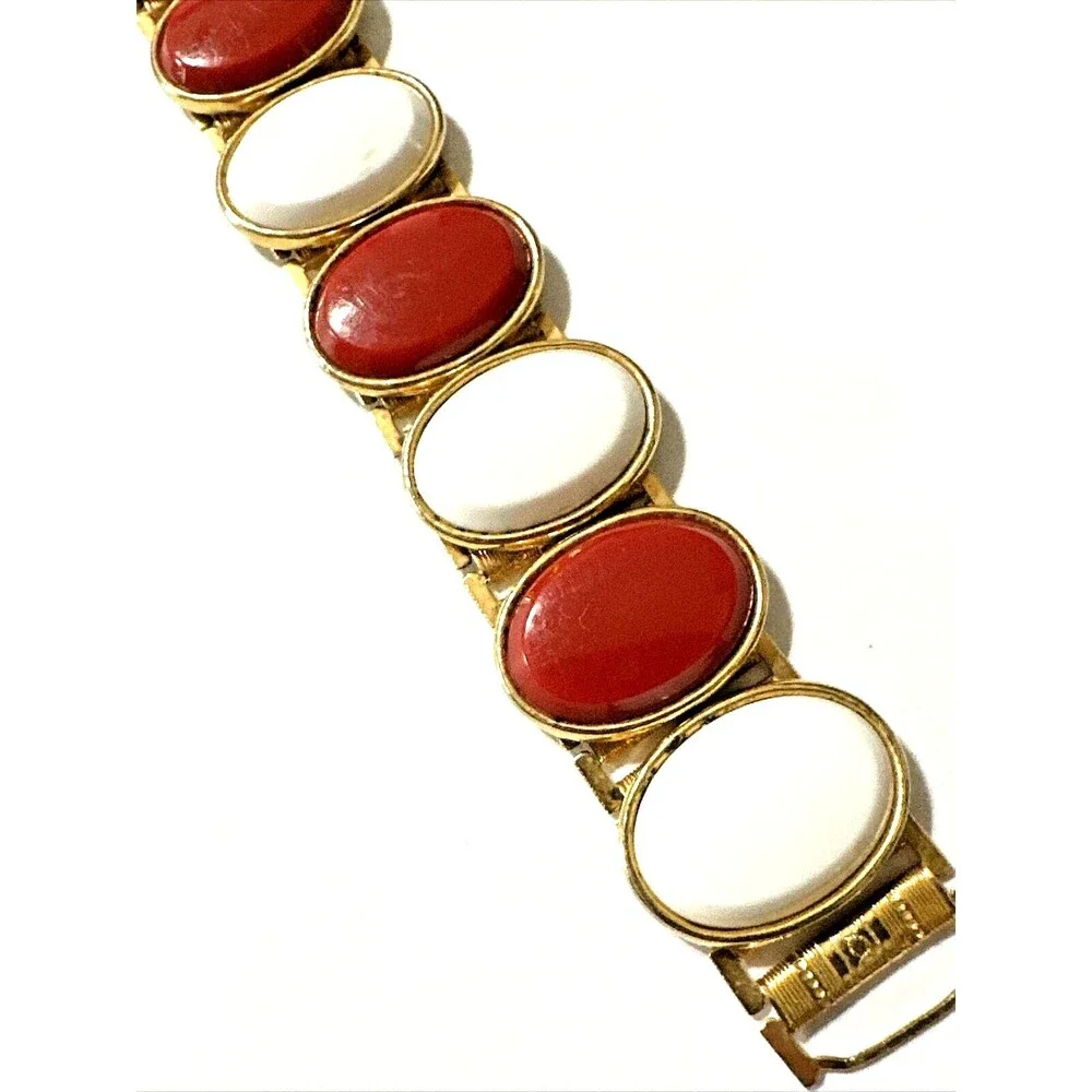 Vintage Red White Oval Link Bracelet Gold Tone Statement 7